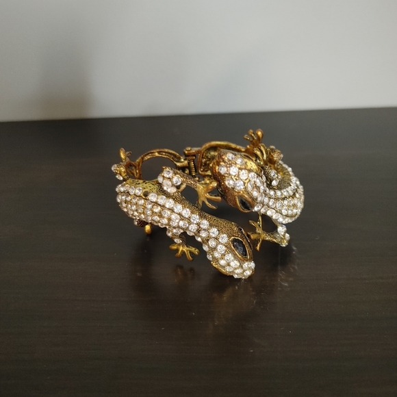 Gold and Silver Rhinestone Gecko Ornament - Picture 2 of 6